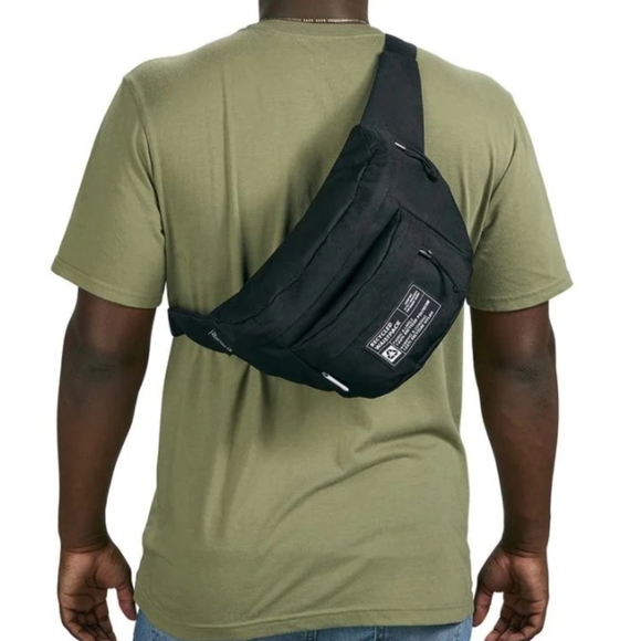 Jansport - Large black waist bag sling - Picture 1 of 4